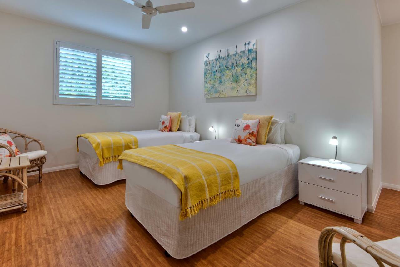 Pavillions Penthouse 25 - Luxury Waterfront Apartment With Private Roof Top Pool And Buggy 해밀턴아일랜드 외부 사진